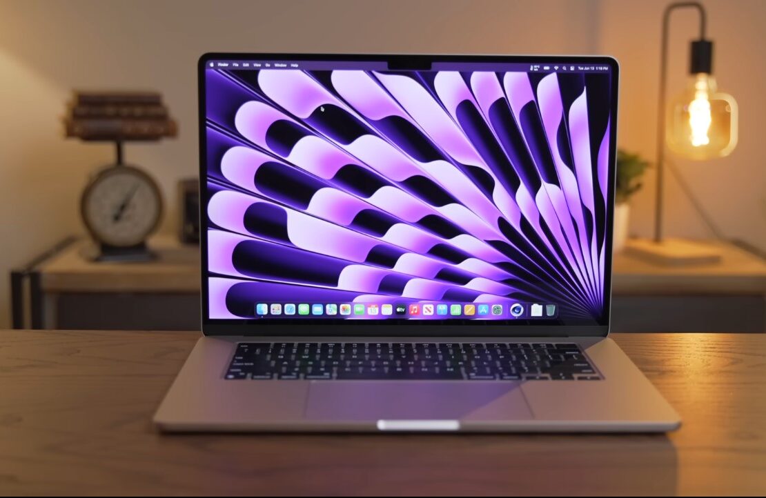 apple macbook air 15-inch